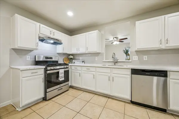 5239 Sugar Bush Drive, Houston, TX 77048