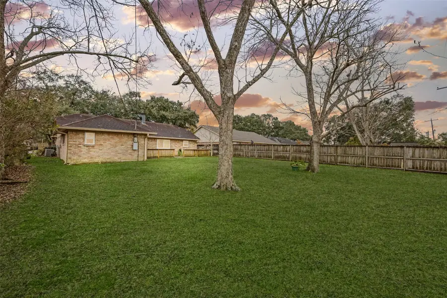 103 Brigadoon Lane, Friendswood, TX 77546 - #2