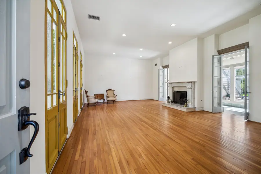 3619 Robinhood Street, West University Place, TX 77005 - Image #3