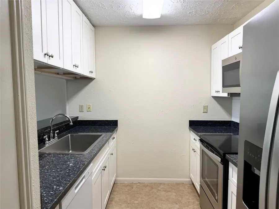 8952 Wilcrest Drive, Houston, TX 77099 - #3