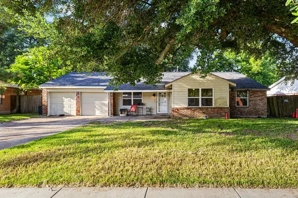 2006 Colby Drive, Baytown, TX 77520