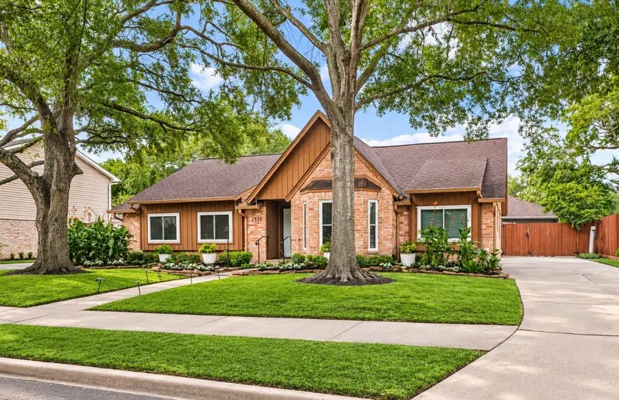 1858 Eagle Falls Drive, Houston, TX 77077 - #2