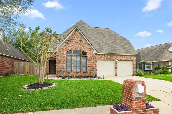 2839 Highland Lakes Drive, Missouri City, TX 77459