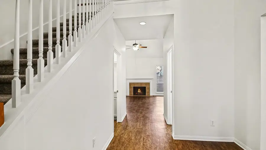 17927 Scenic Oaks Drive, Richmond, TX 77407 - Image #3