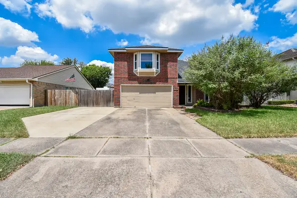 1201 Wildwood Drive, Deer Park, TX 77536