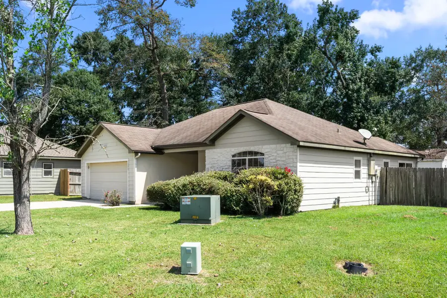 135 Kellyn Oaks Drive, Conroe, TX 77306 - Image #3