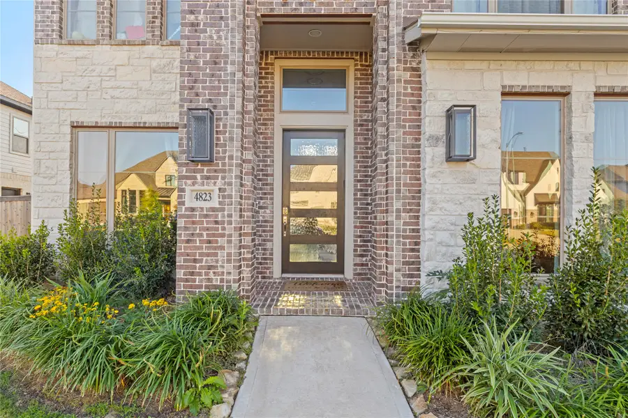 4823 Parkgate Avenue, Fulshear, TX 77441 - Image #2