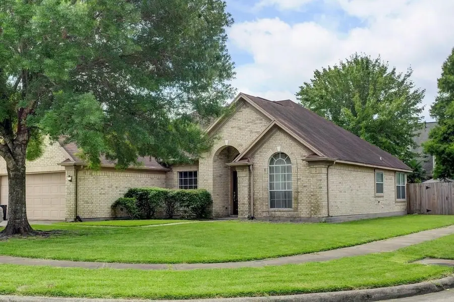 10302 Otter Circle Circle, Baytown, TX 77523 - Image #3