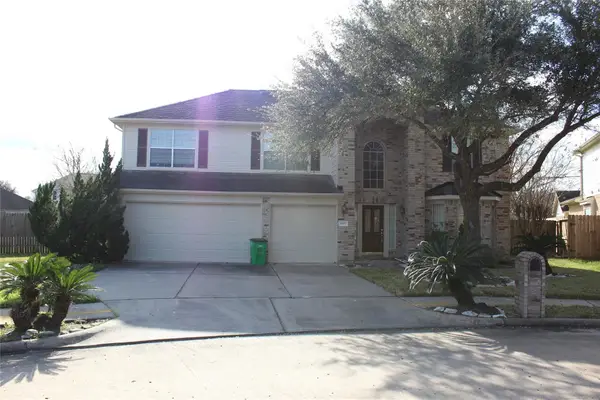 1407 Glade Court, Fresno, TX 77545
