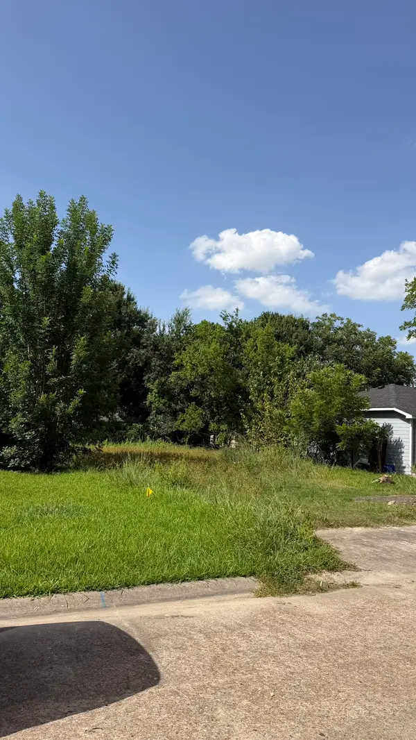 601 Maple Avenue, Pasadena, TX 77506