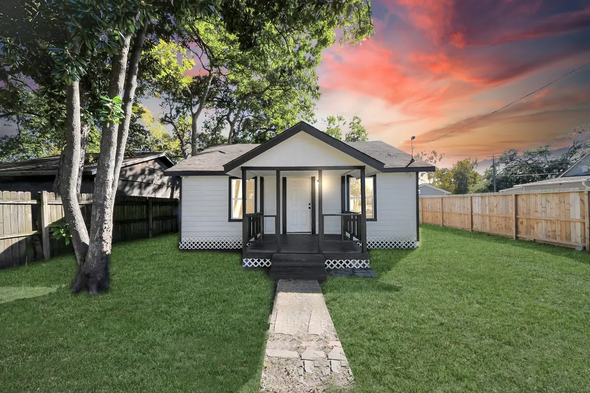 3206 Melbourne Street, Houston, TX 77026 - Image #1