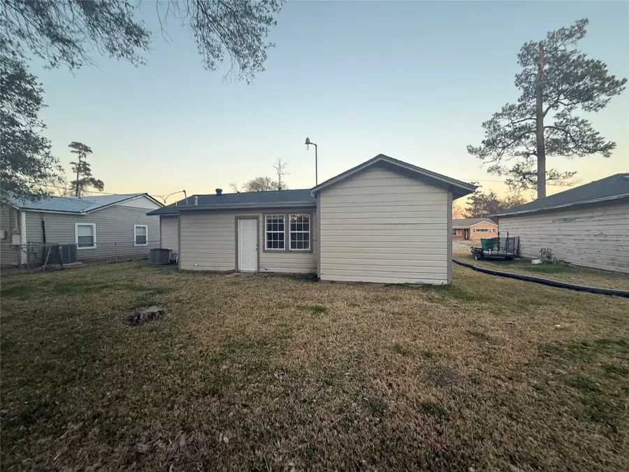 2227 Westway Street, Orange, TX 77630 - #2