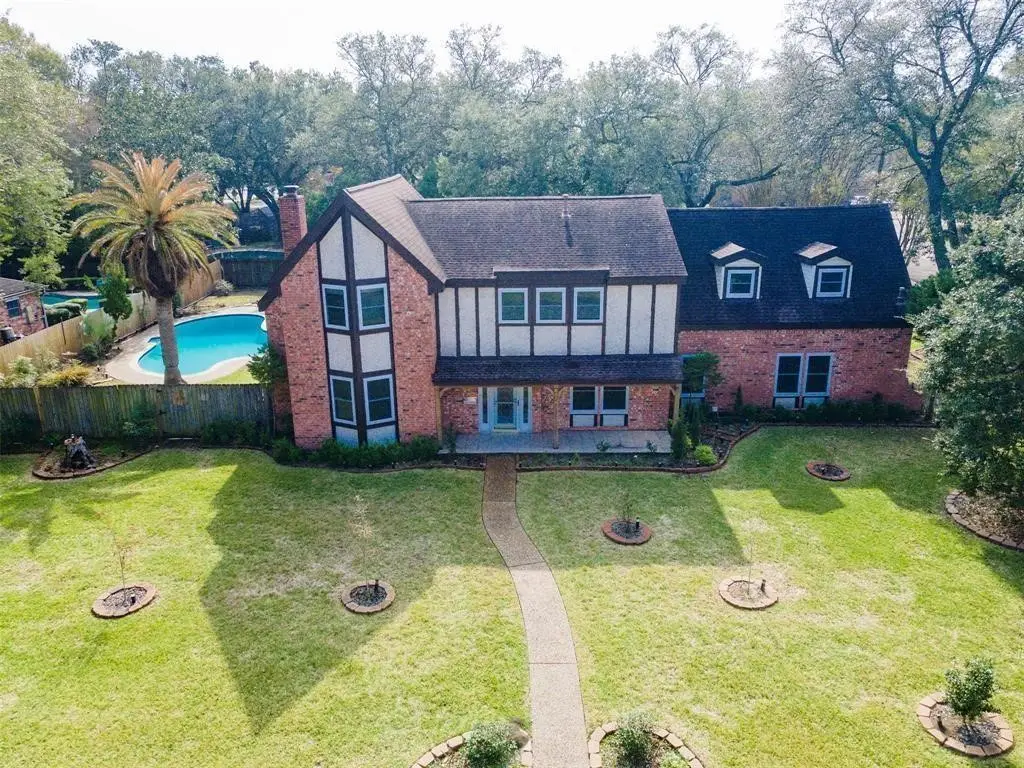 8515 Twelve Oaks Drive, Texas City, TX 77591 - #1