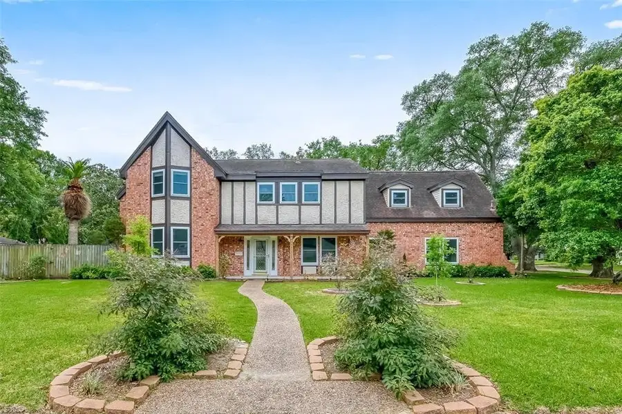 8515 Twelve Oaks Drive, Texas City, TX 77591 - #3