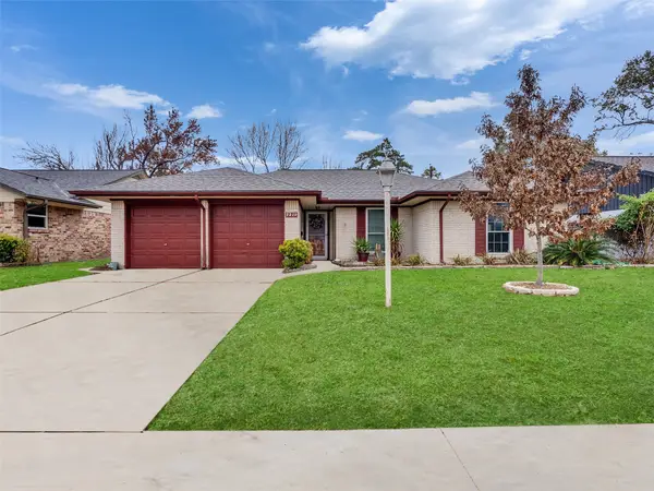 7210 Pine Grove Drive, Houston, TX 77092