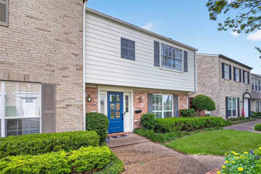 12618 Huntingwick Drive #100, Houston, TX 77024 - #3