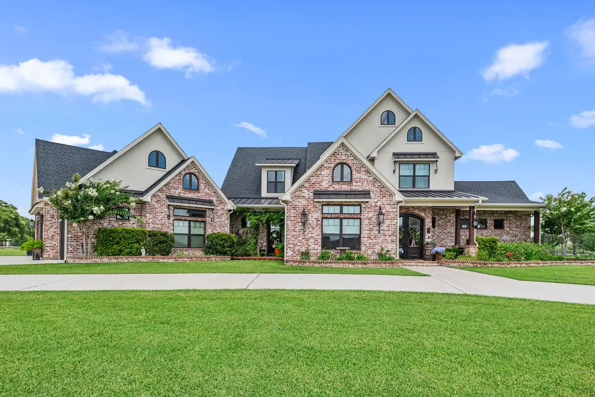 304 Champions Court, El Campo, TX 77437 - #1