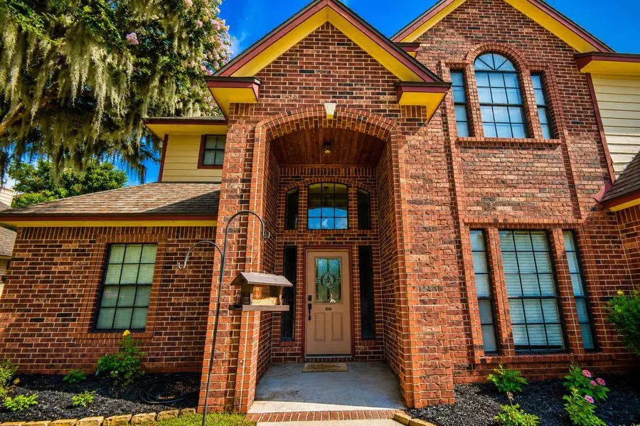 105 Thyme Trail, Lake Jackson, TX 77566 - #2