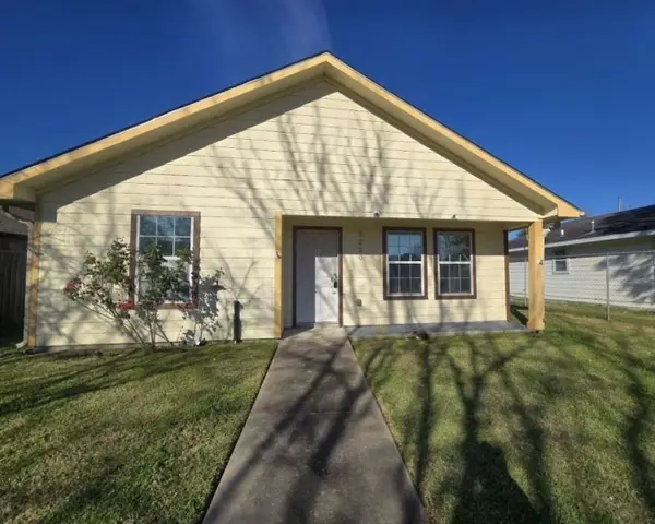 3220 Iowa Street, Baytown, TX 77520