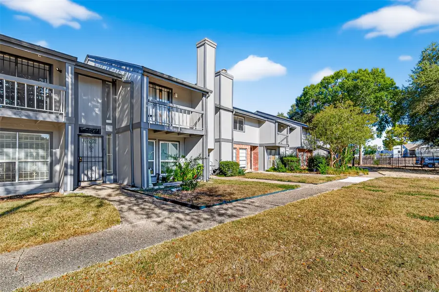 5813 Village Forest Court, Houston, TX 77092 - Image #3