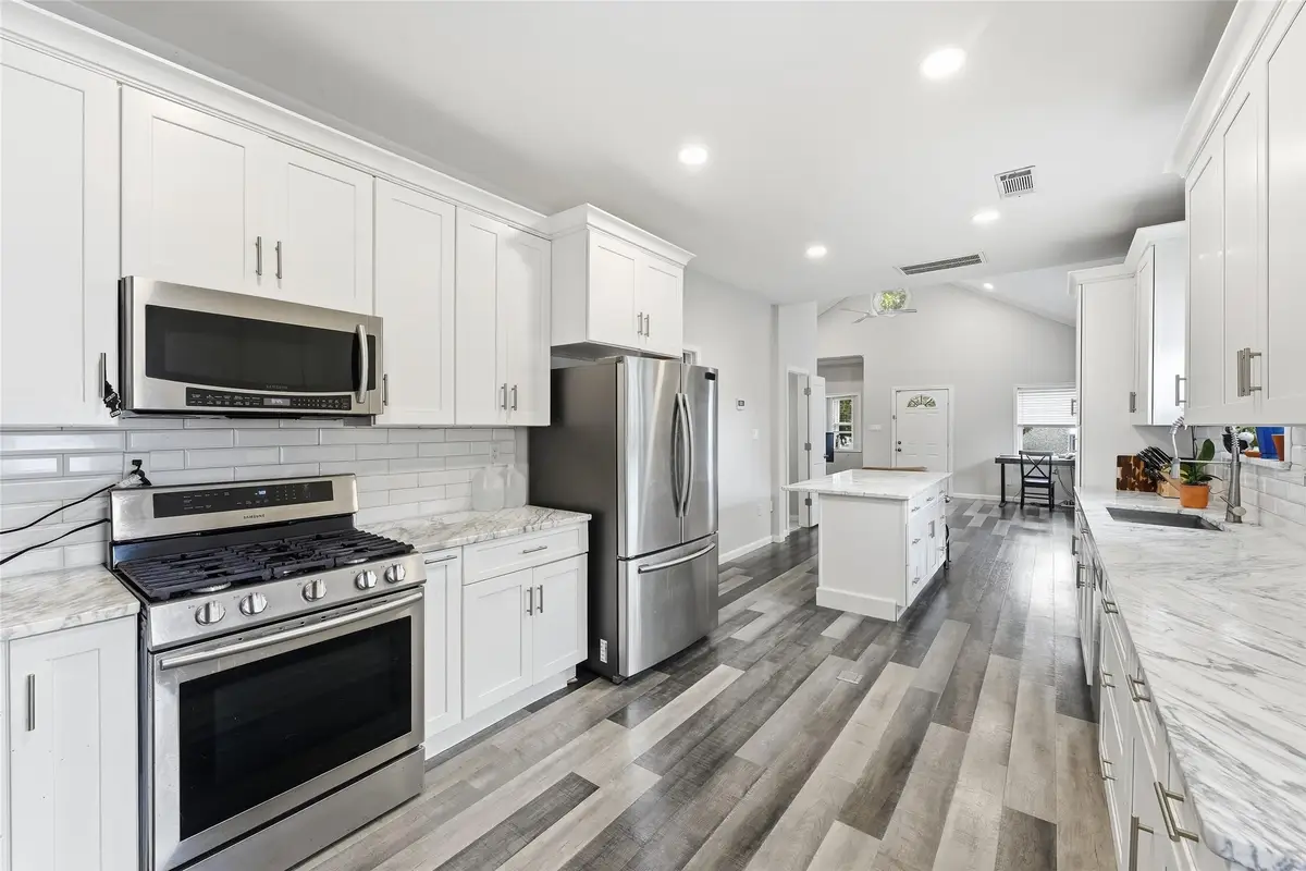 202 E 34th Street, Houston, TX 77018 - #1