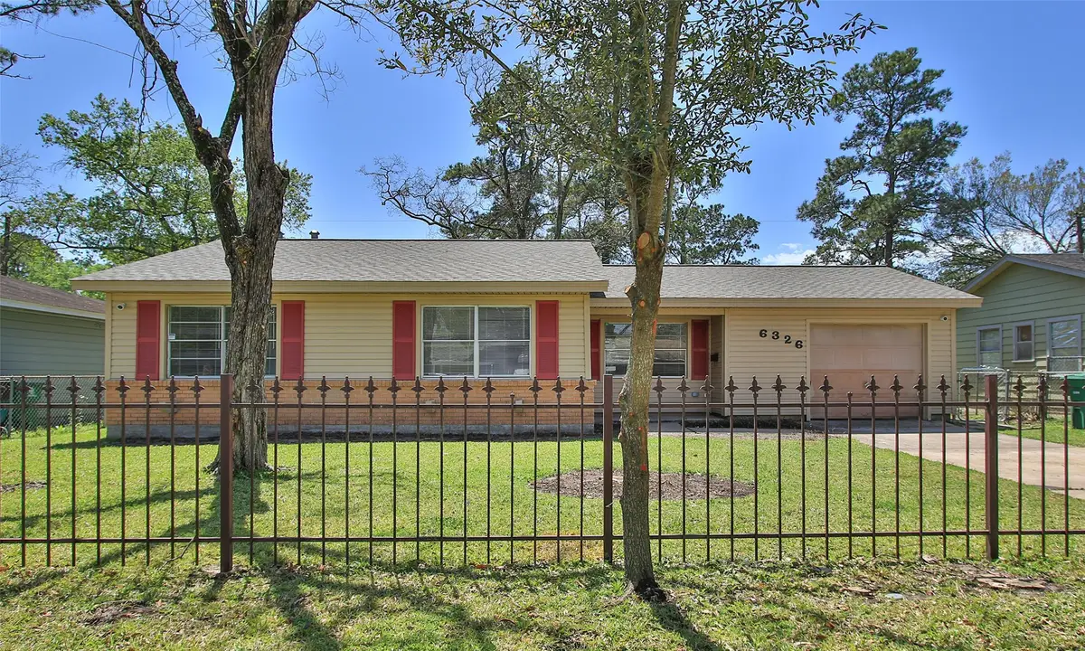 6326 Guadalupe Street, Houston, TX 77016 - #1