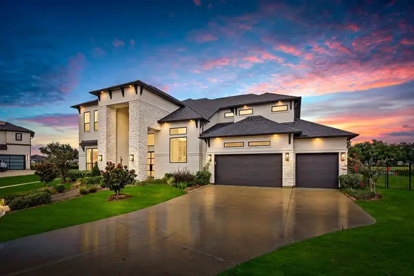 10206 Regatta Shore Drive, Missouri City, TX 77459