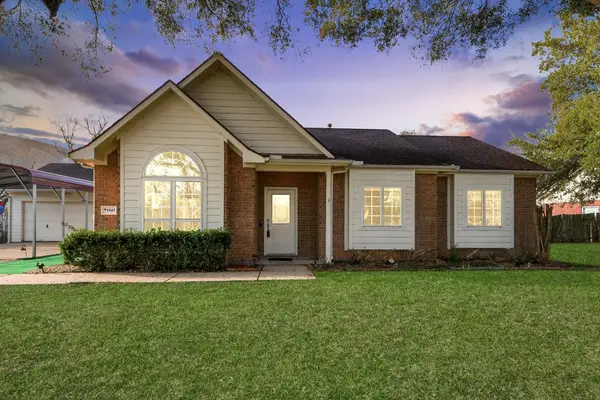 1945 Dorothy Lane, Sealy, TX 77474