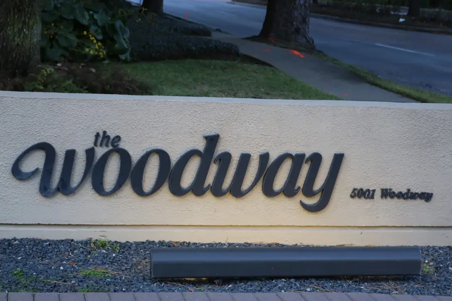 5001 Woodway Drive #104, Houston, TX 77056 - #2