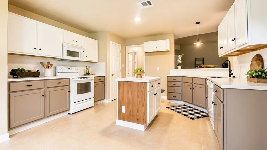 216 Sleepy Hollow Drive, Lake Jackson, TX 77566 - #3