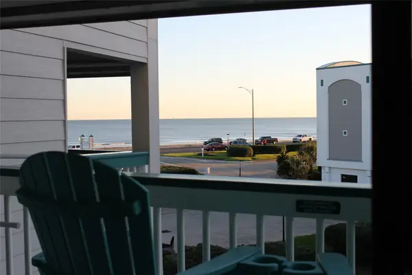 6102 Seawall Boulevard #214, Galveston, TX 77551