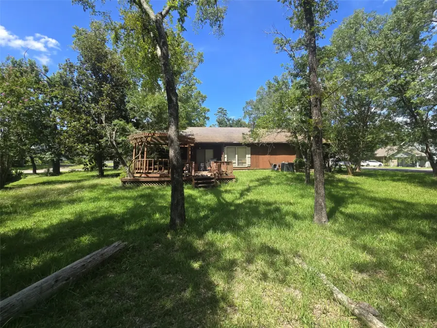 26401 Darkwood Court, Huntsville, TX 77320 - Image #2