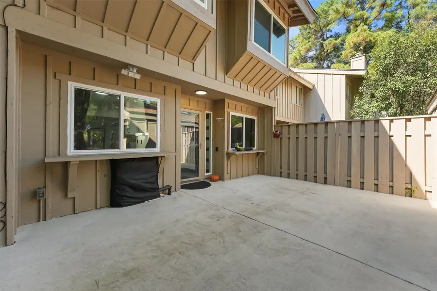 2206 W Settlers Way, The Woodlands, TX 77380 - Image #2