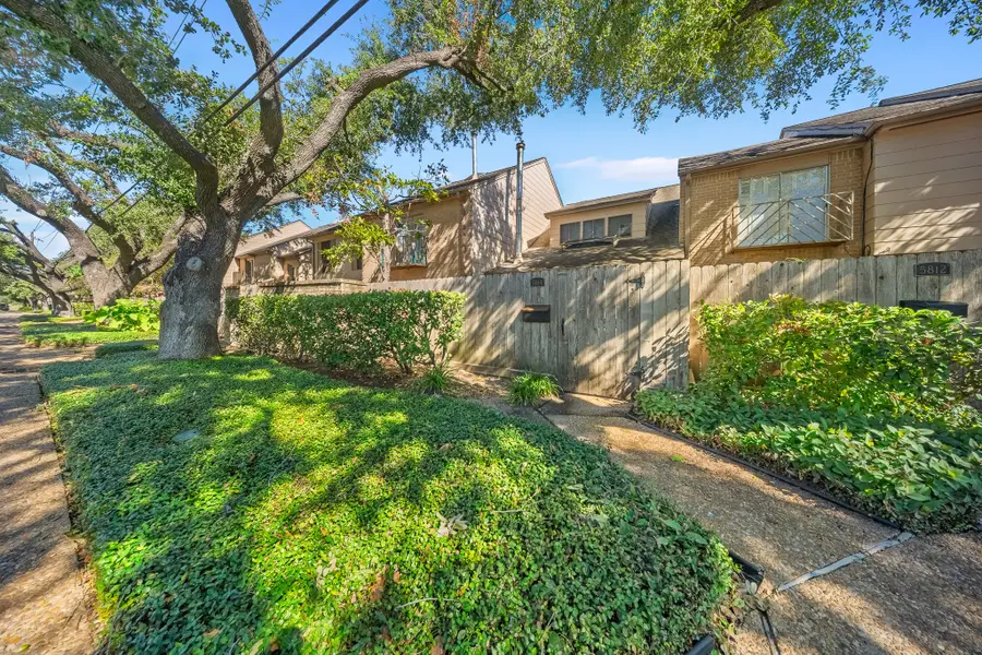 5814 Langfield Road #5814, Houston, TX 77092 - Image #2