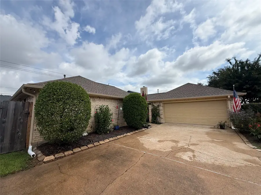 6623 Gleneagles Drive, Pasadena, TX 77505 - #2