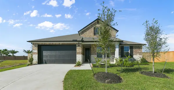 3315 Hidden Mist Drive, La Marque, TX 77568