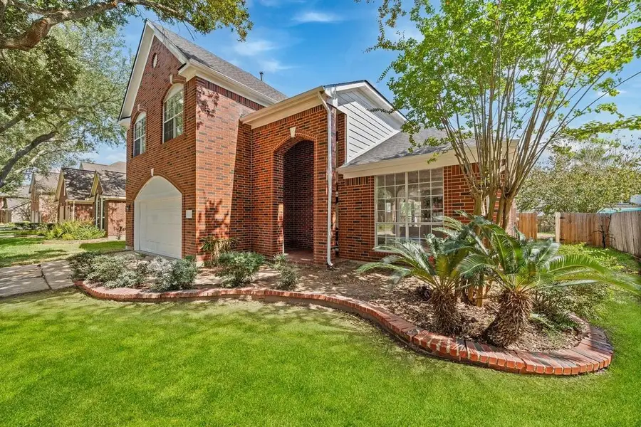 13623 Country Green Court, Houston, TX 77059 - Image #2