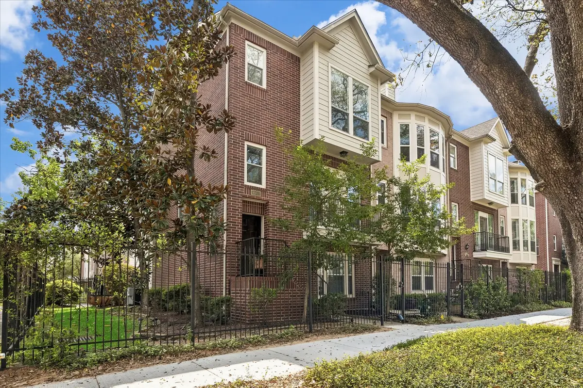 3001 Austin Street, Houston, TX 77004 - #1