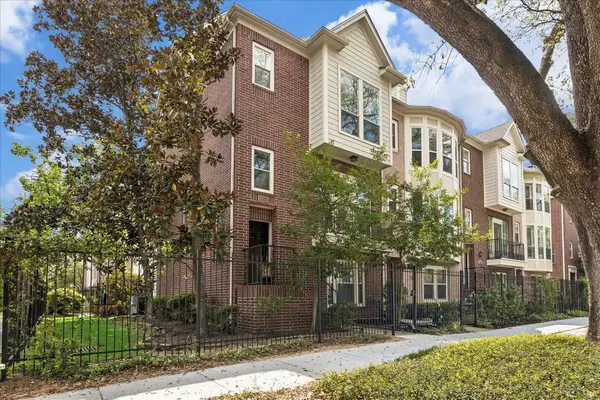 3001 Austin Street, Houston, TX 77004