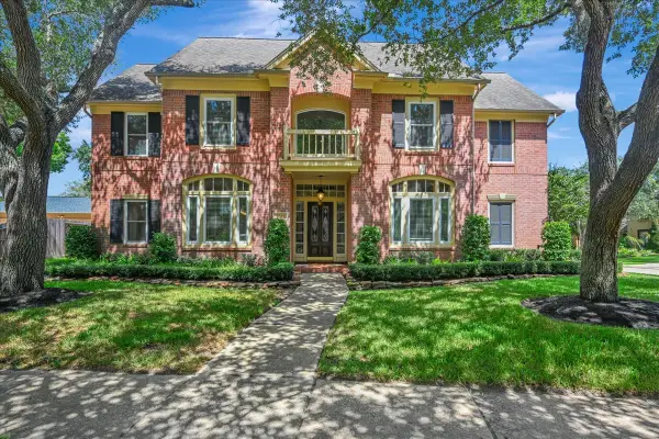 16802 Village Corner Court, Houston, TX 77059