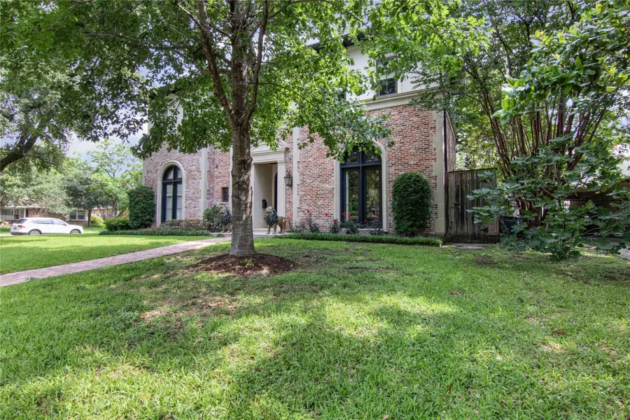 3503 Newcastle Drive, Houston, TX 77027 - #3