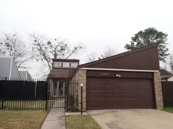 11539 Bellerive Drive, Houston, TX 77072