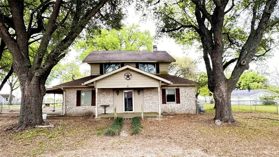 4 W Manning Street, Madisonville, TX 77864 - #3
