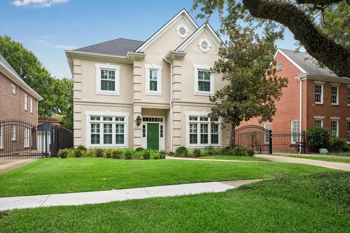 6635 Rutgers Avenue, West University Place, TX 77005 - #1