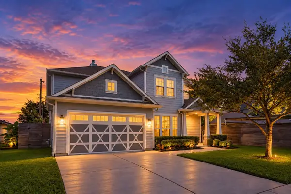 8558 Ridgepoint Drive, Houston, TX 77055