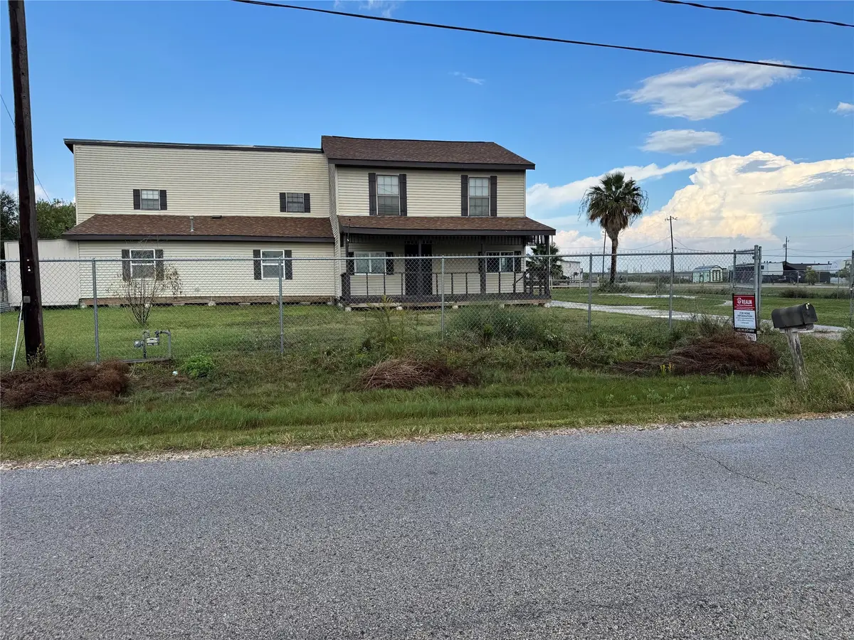 4606 Mallard Street, Hitchcock, TX 77563 - Image #1