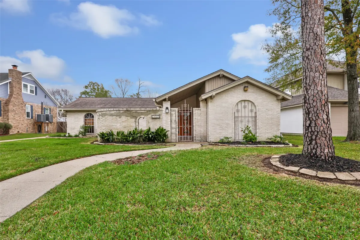 3109 Woodland Court, La Porte, TX 77571 - Image #1