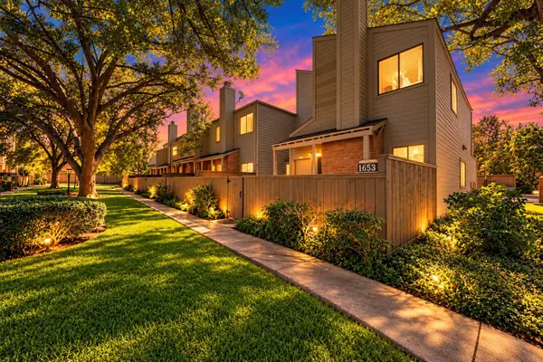 1653 Prairie Mark Lane, Houston, TX 77077