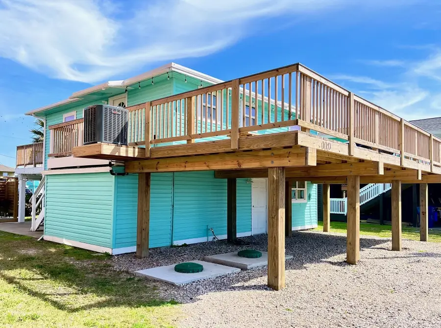 110 Ocean Avenue, Surfside Beach, TX 77541 - #3