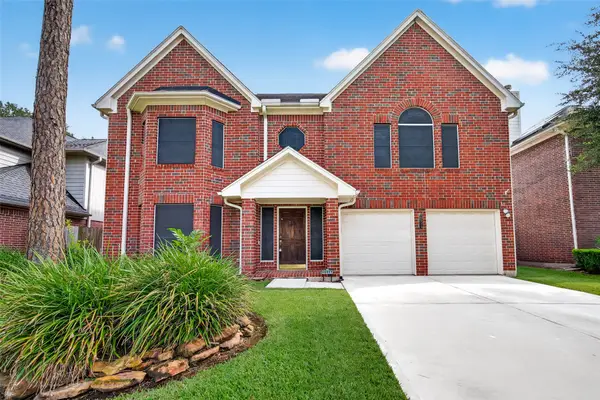 16511 Dawncrest Way, Sugar Land, TX 77498